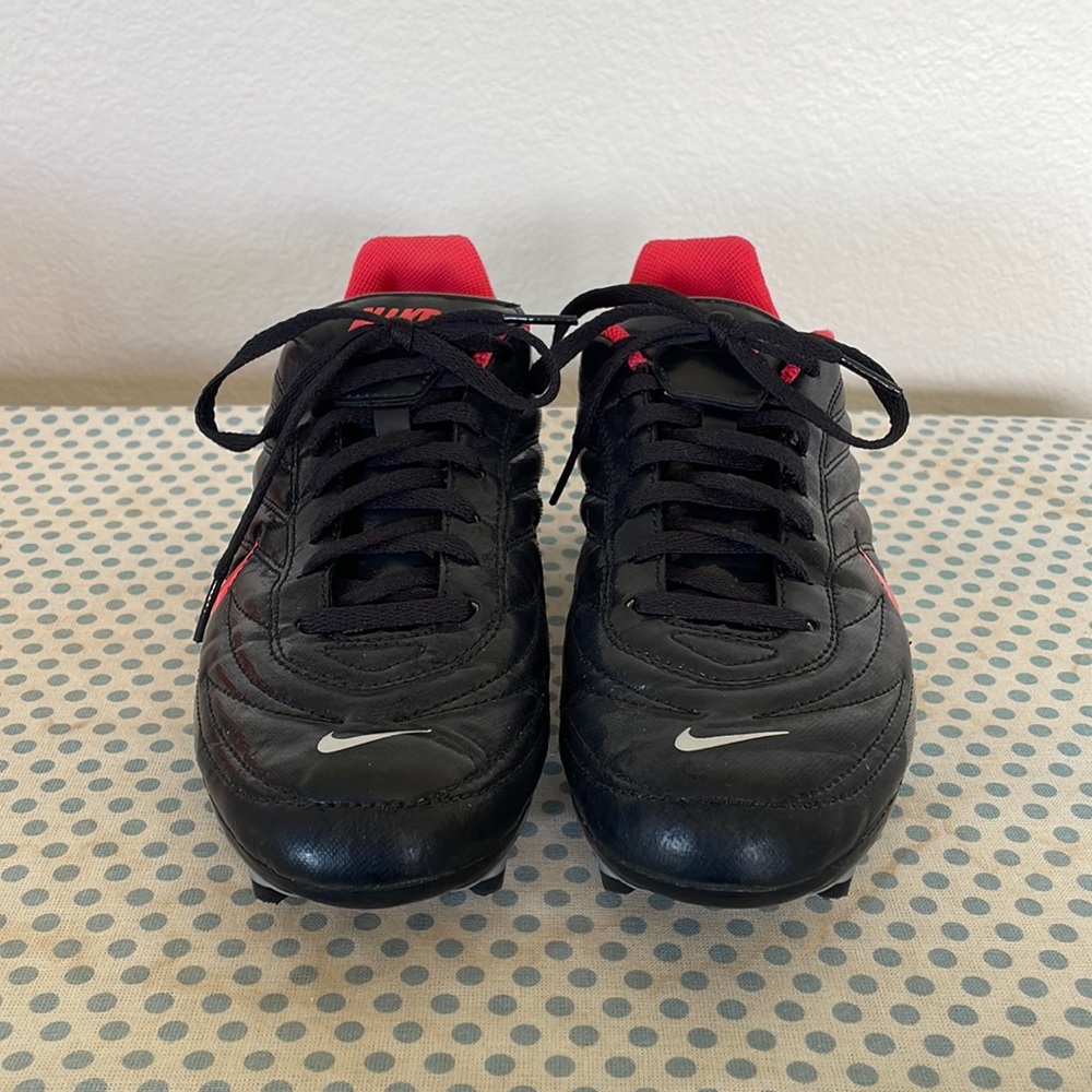 Nike Park FG WMNS Cleats w/box like new